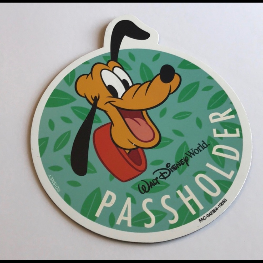 Disney Passholder Pluto Magnet